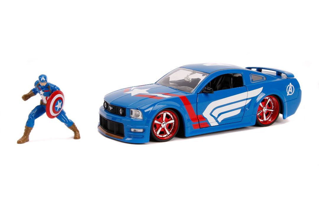Jada 1/24 "Hollywood Rides" 2006 Ford Mustang GT with Captain America HPD