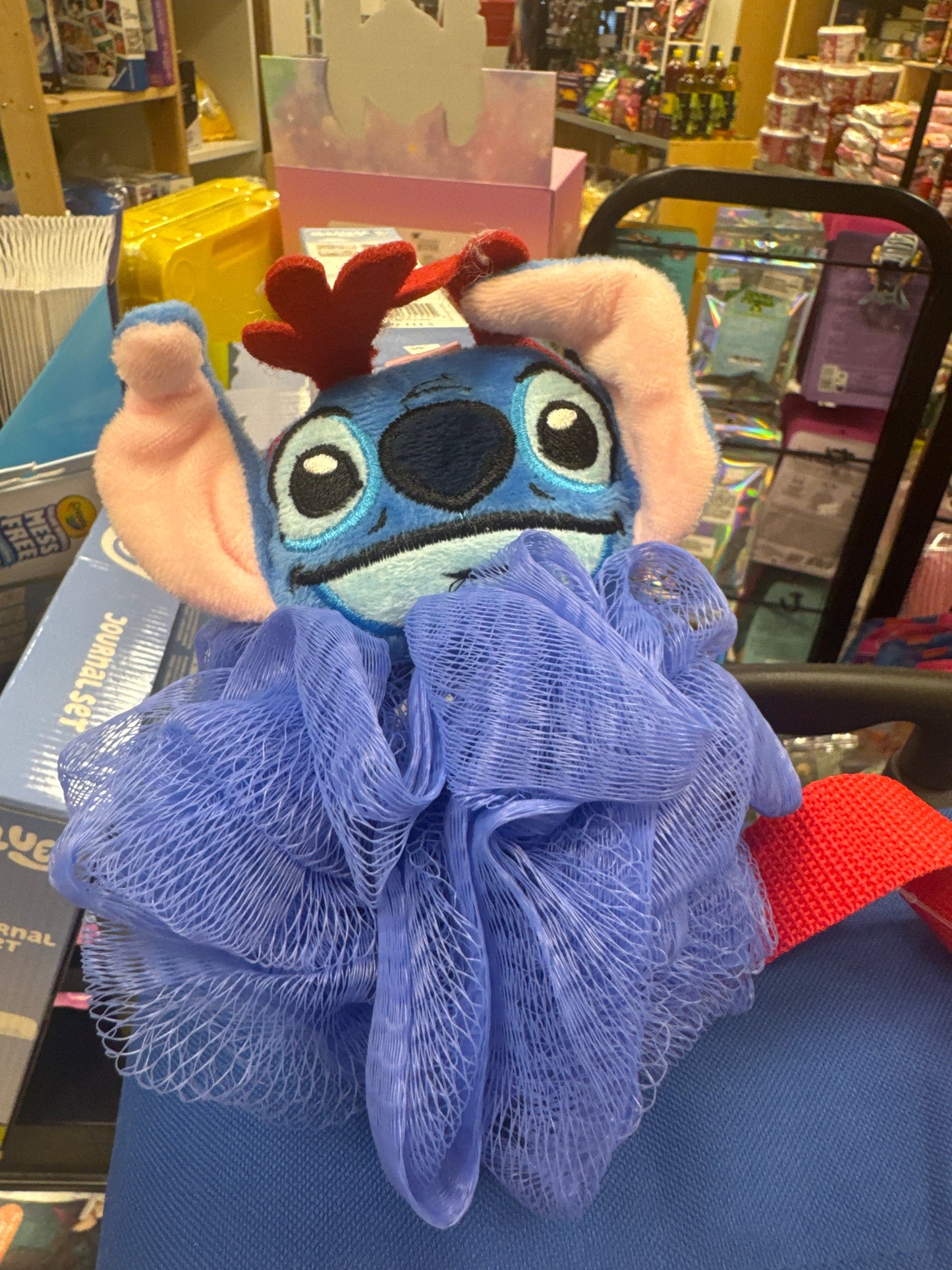 Disney Stitch At Christmas - body puff Mad beauty