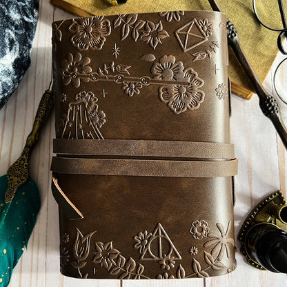 Journal enveloppé en cuir Harry Potter Deathly Hallows