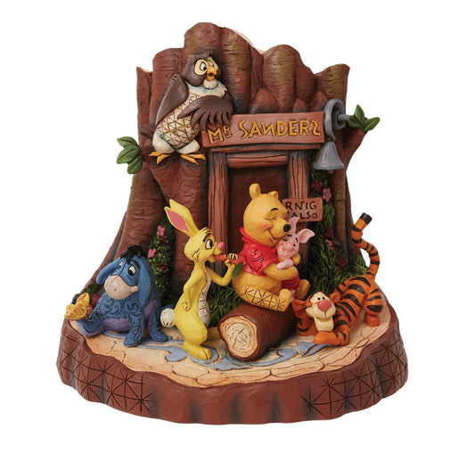DSTRA Pooh Carved by Heart Enesco