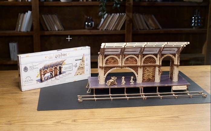 UGears Platform 9 ¾ - 230 Pieces (Easy) Confiserie et cie